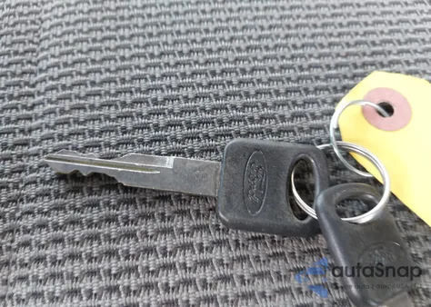 2000 Ford F-250 Lariat/Xl/Xlt z USA, uszkodzony, nr VIN 1FTNX21S2YEC13897